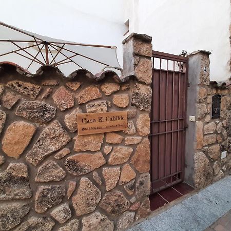 Casa Con Patio Y Chimenea En Piedralaves Exterior foto